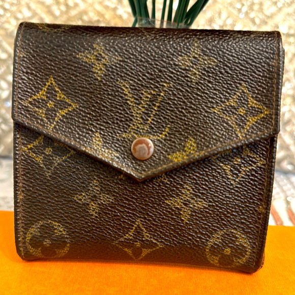 Louis Vuitton Handbags - Luis Vuitton Monogram 7 trifold Elise wallet for Women